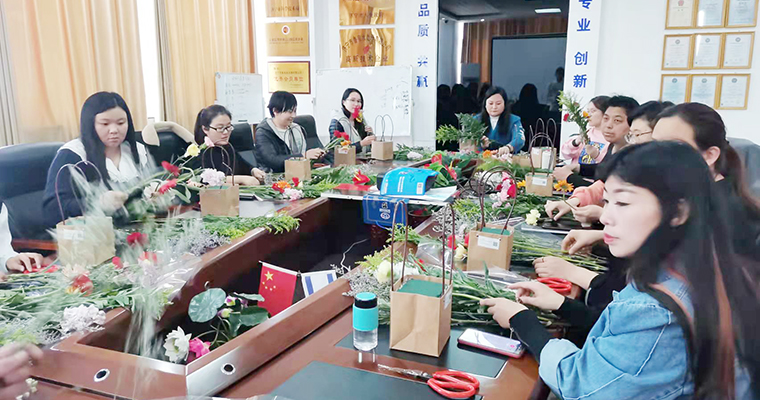 2022節(jié)日插花活動(dòng)