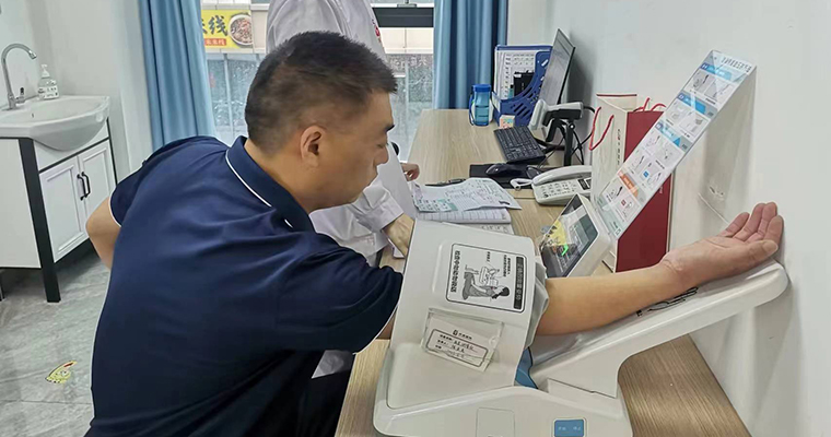 現(xiàn)場(chǎng)血壓體檢照片